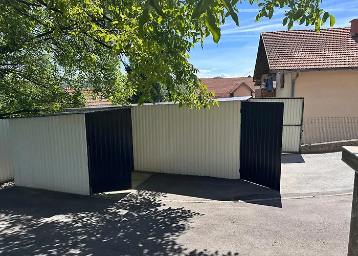 Cozy House Lägenhet Tuzla