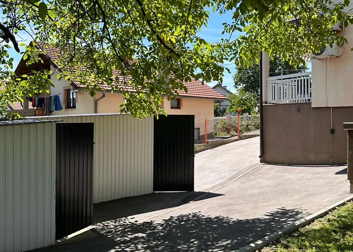 Cozy House Apartman *